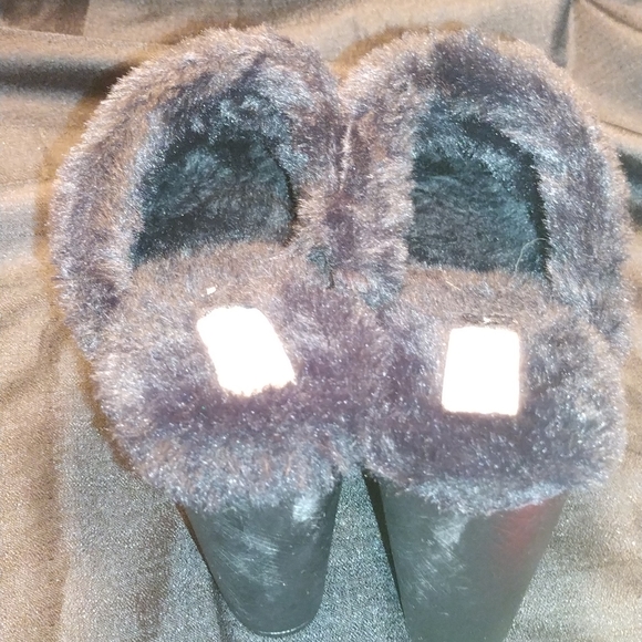 Black clogs size 11 - Picture 2 of 4